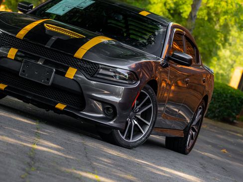 Used 2020 Dodge Charger R/T w/ Plus Group RWD image 25