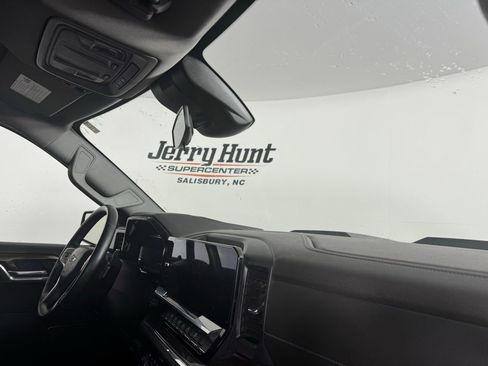 Used 2024 Chevrolet Silverado 1500 LT Trail Boss w/ Protection Package image 31