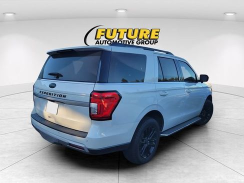 Certified 2023 Ford Expedition XLT AWD/4WD image 3