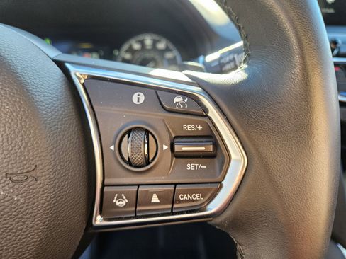 Used 2025 Acura RDX SH-AWD image 26