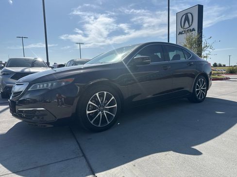Used 2017 Acura TLX V6 FWD image 2