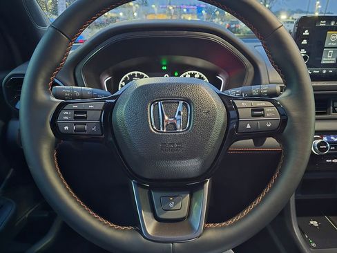 Certified 2025 Honda Pilot TrailSport image 15