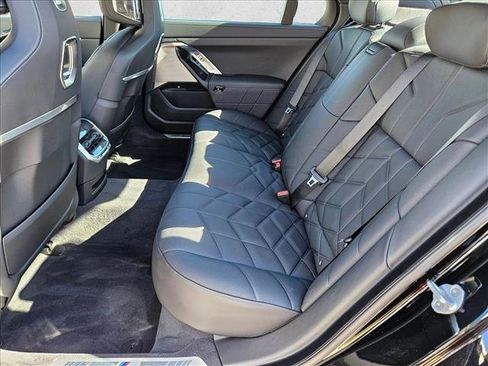 New 2025 BMW 760i xDrive image 16