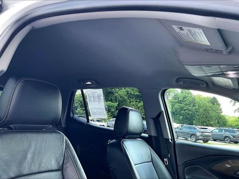 Used 2020 GMC Terrain SLT AWD/4WD image 22