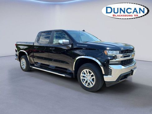 Used 2021 Chevrolet Silverado 1500 LT AWD/4WD image 1