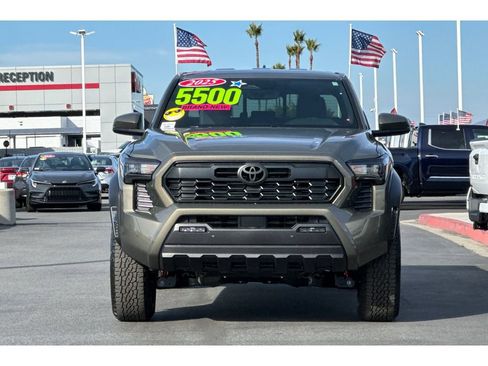 New 2025 Toyota Tacoma TRD Off-Road image 9