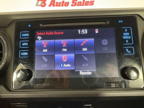 Used 2017 Toyota Tacoma TRD Off-Road w/ Tow Package (A/T) AWD/4WD image 24