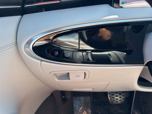 New 2026 Genesis Electrified GV70 image 38