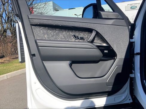 New 2026 Land Rover Range Rover Sport Dynamic SE AWD/4WD image 10