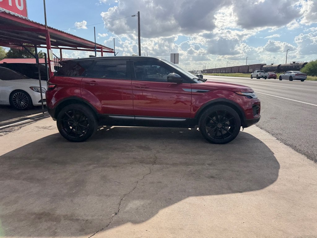 Used 2018 Land Rover Range Rover Evoque SE AWD/4WD image 19