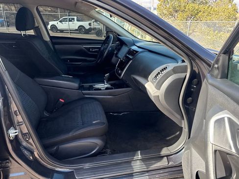 Used 2018 Nissan Altima 2.5 SV image 27