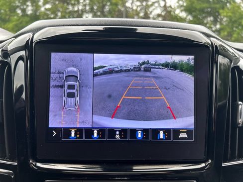 Used 2021 Chevrolet Traverse LT w/ LT Premium Package AWD/4WD image 35