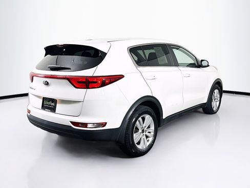 Used 2017 Kia Sportage LX image 9