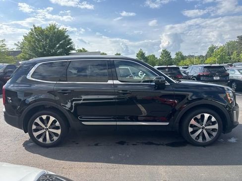 Certified 2022 Kia Telluride EX w/ EX Premium Package FWD image 7