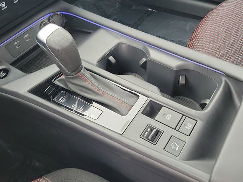 New 2026 Nissan Sentra SR w/ Floor Mat Package image 10