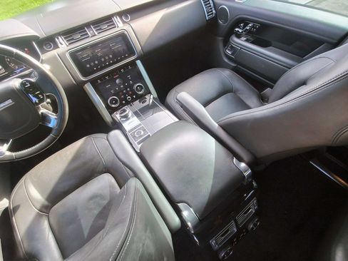 Used 2018 Land Rover Range Rover Supercharged AWD/4WD image 34