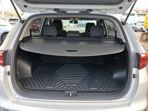 Used 2022 Kia Sportage LX image 28