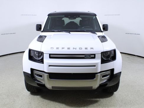 Used 2023 Land Rover Defender 110 S AWD/4WD image 2