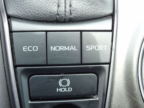 Used 2024 Toyota Camry XSE FWD image 19