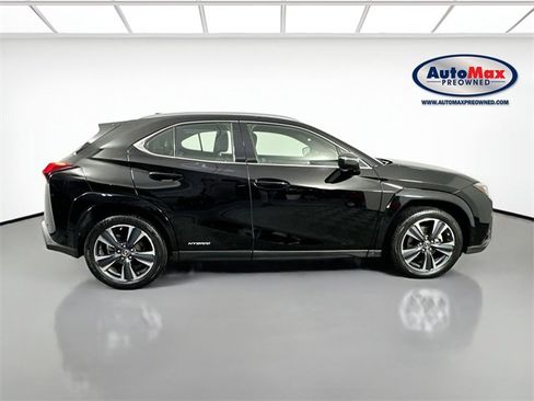 Used 2022 Lexus UX 250h w/ Premium Package image 10