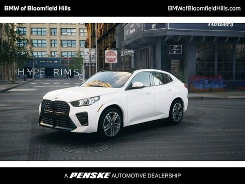 Used 2025 BMW X2 xDrive28i w/ Technology Package image 1
