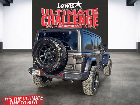 Used 2019 Jeep Wrangler Unlimited Sahara image 4