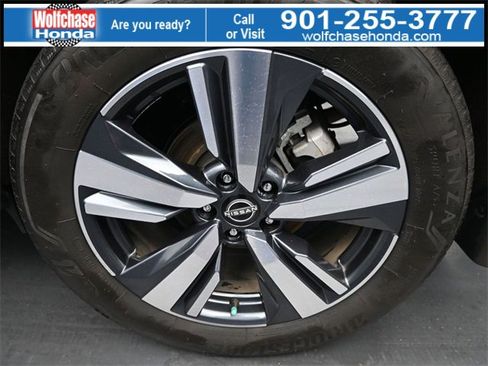 Used 2023 Nissan Rogue SL w/ SL Premium Package image 15