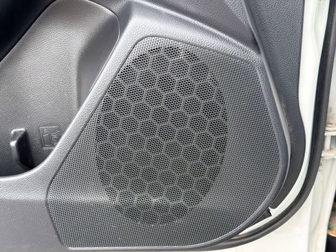 Used 2015 Subaru Forester 2.5i Premium w/ All-Weather Package image 32