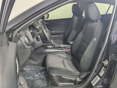 Used 2014 MAZDA MAZDA3 i Touring w/ Technology Package image 14