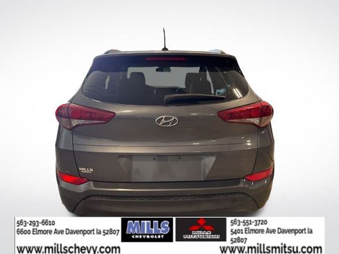 Used 2017 Hyundai Tucson SE image 6
