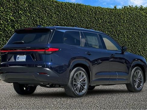 New 2026 Lexus TX 550h AWD Plug-In Hybrid image 5