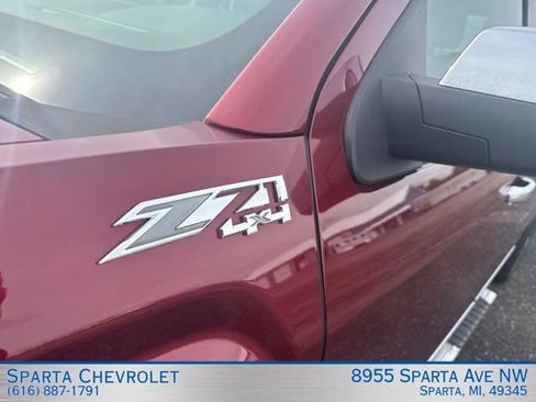 Used 2016 GMC Sierra 1500 SLT w/ SLT Premium Package AWD/4WD image 9