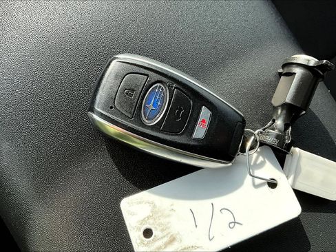 Used 2021 Subaru Outback Premium image 12