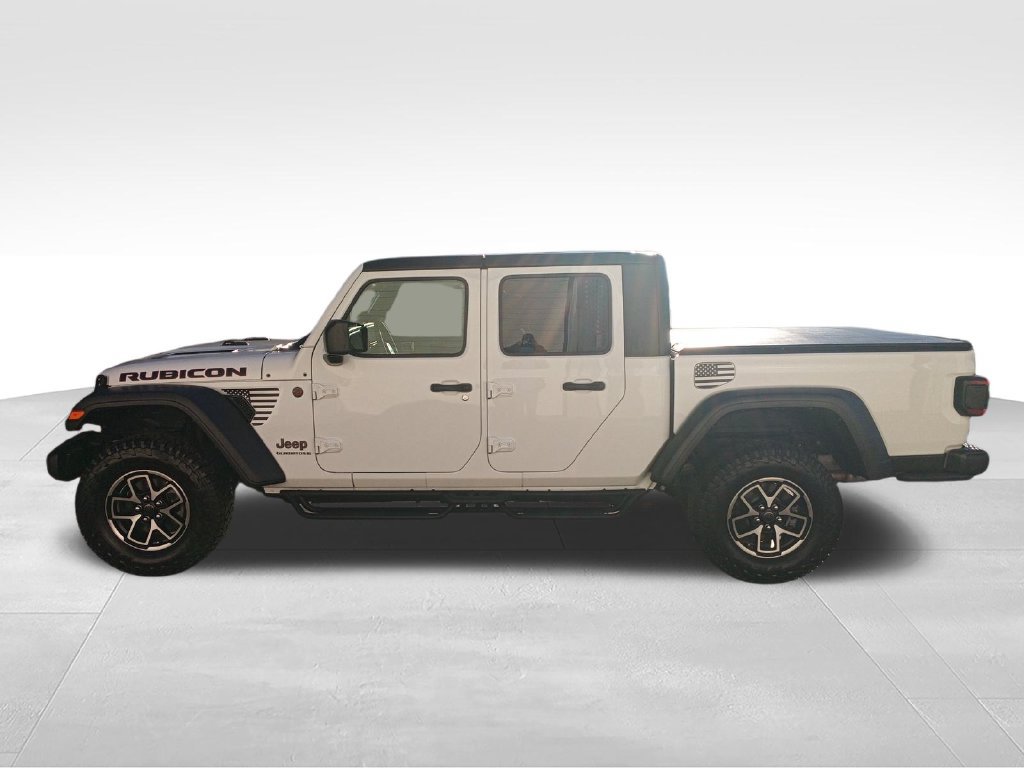 Used 2025 Jeep Gladiator Rubicon w/ Convenience Group AWD/4WD image 3