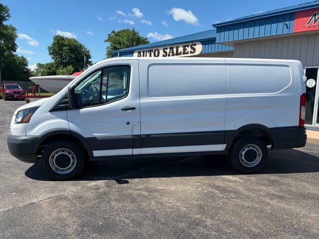 Used 2018 Ford Transit 250 130 Low Roof RWD image 3