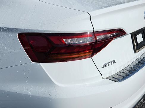 Used 2019 Volkswagen Jetta SEL Premium FWD image 15