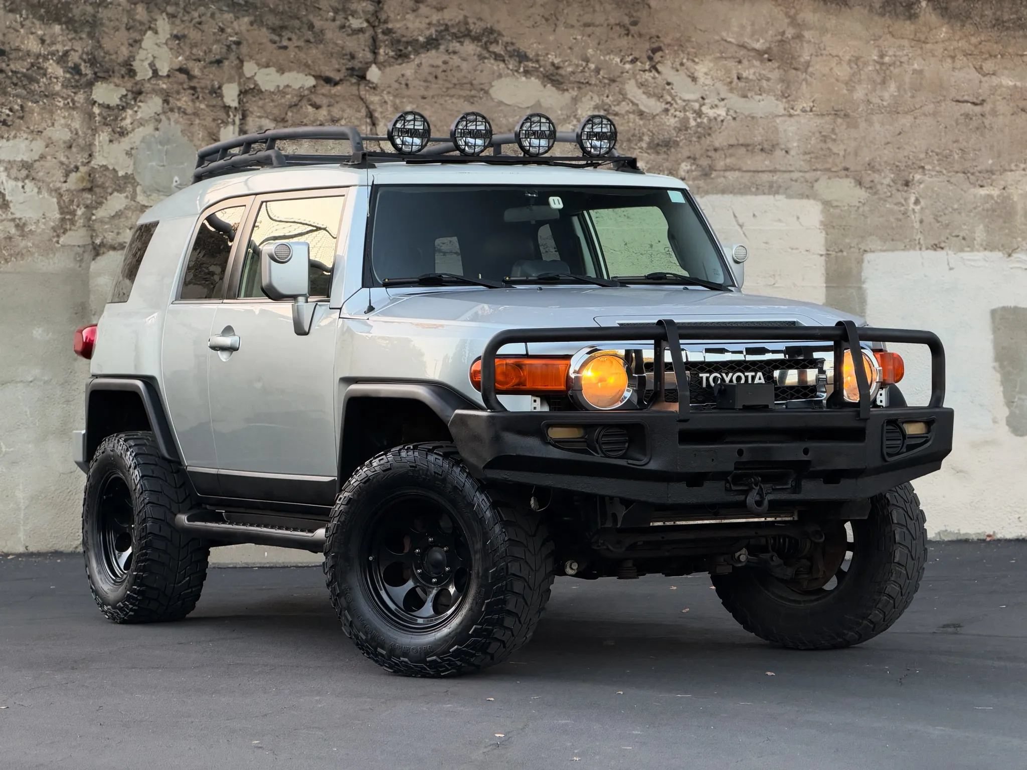 Used 2007 Toyota FJ Cruiser 4WD image 2