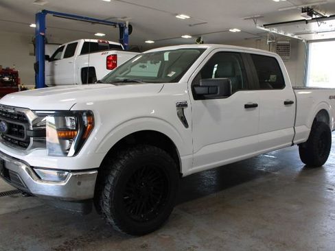 Used 2023 Ford F150 XLT w/ Trailer Tow Package AWD/4WD image 3