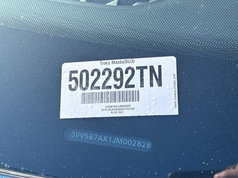Used 2018 Volkswagen Tiguan SEL Premium FWD image 3
