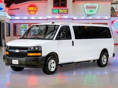Used 2023 Chevrolet Express 3500 LS image 2