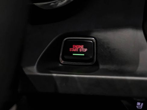 Used 2018 Chevrolet Camaro LT RWD image 21