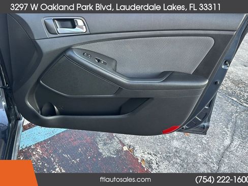 Used 2015 Kia Optima LX FWD image 36