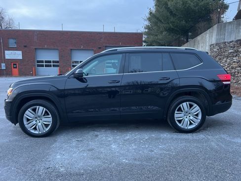 Used 2019 Volkswagen Atlas SE w/ Towing Package image 2