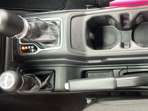 Used 2023 Jeep Wrangler Sport S image 26