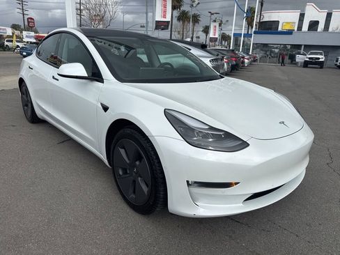 Used 2021 Tesla Model 3 Long Range image 1