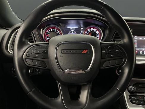 Used 2021 Dodge Challenger SXT image 14