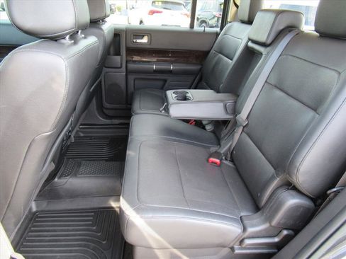 Used 2018 Ford Flex Limited image 26