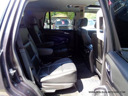 Used 2017 Chevrolet Tahoe LT AWD/4WD image 32