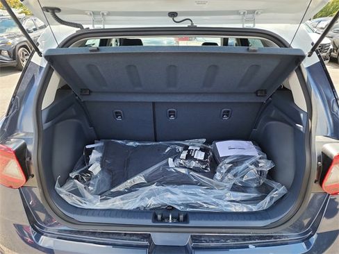 New 2025 Hyundai Venue Limited image 8