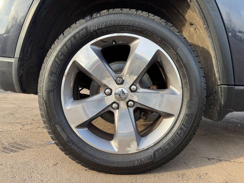 Used 2014 Jeep Grand Cherokee Limited image 13